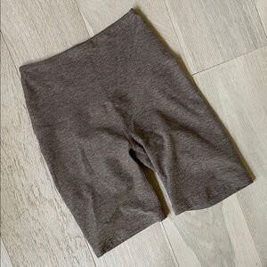 Beyond Yoga, Bike Shorts, Mocha in Spacedye Fabric, Sz XS.
